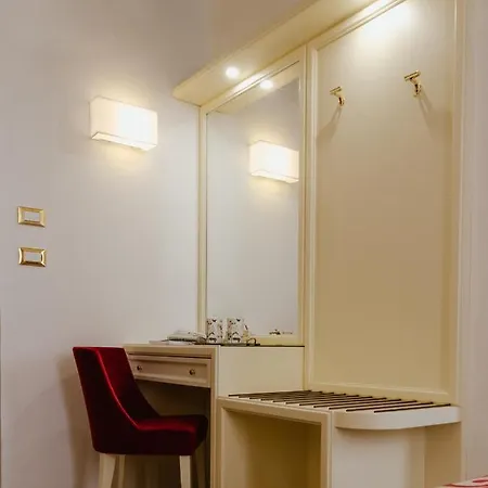 Citta Di Parenzo 酒店 3*