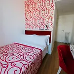 Citta Di Parenzo Отель