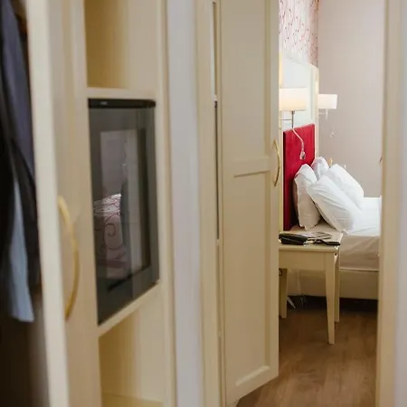 Hotel Citta Di Parenzo 3*